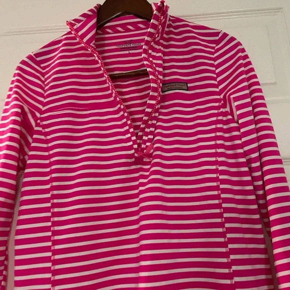 Vineyard Vines Pink and White Striped Half Zip pullover Sz Small - Picture 4 of 8